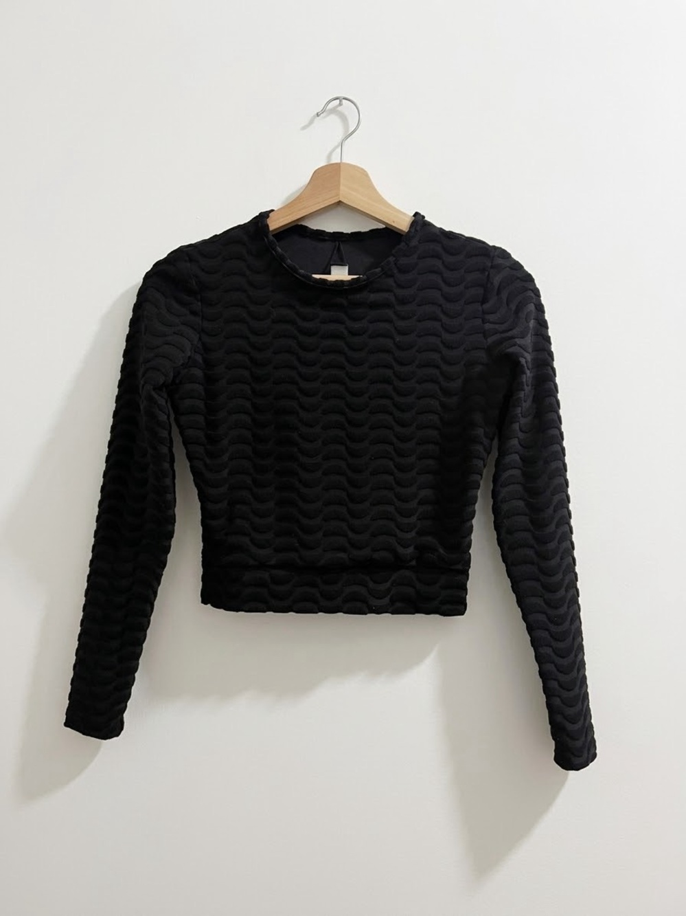 Seea Palomar Long Sleeve Crop Rash Guard Black Wave Textured Size M
